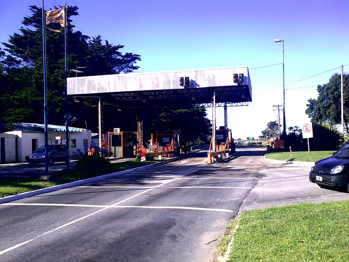 Cabina de peaje en una ruta argentina (imagen ilustrativa, no es la futura cabina de Pinto)